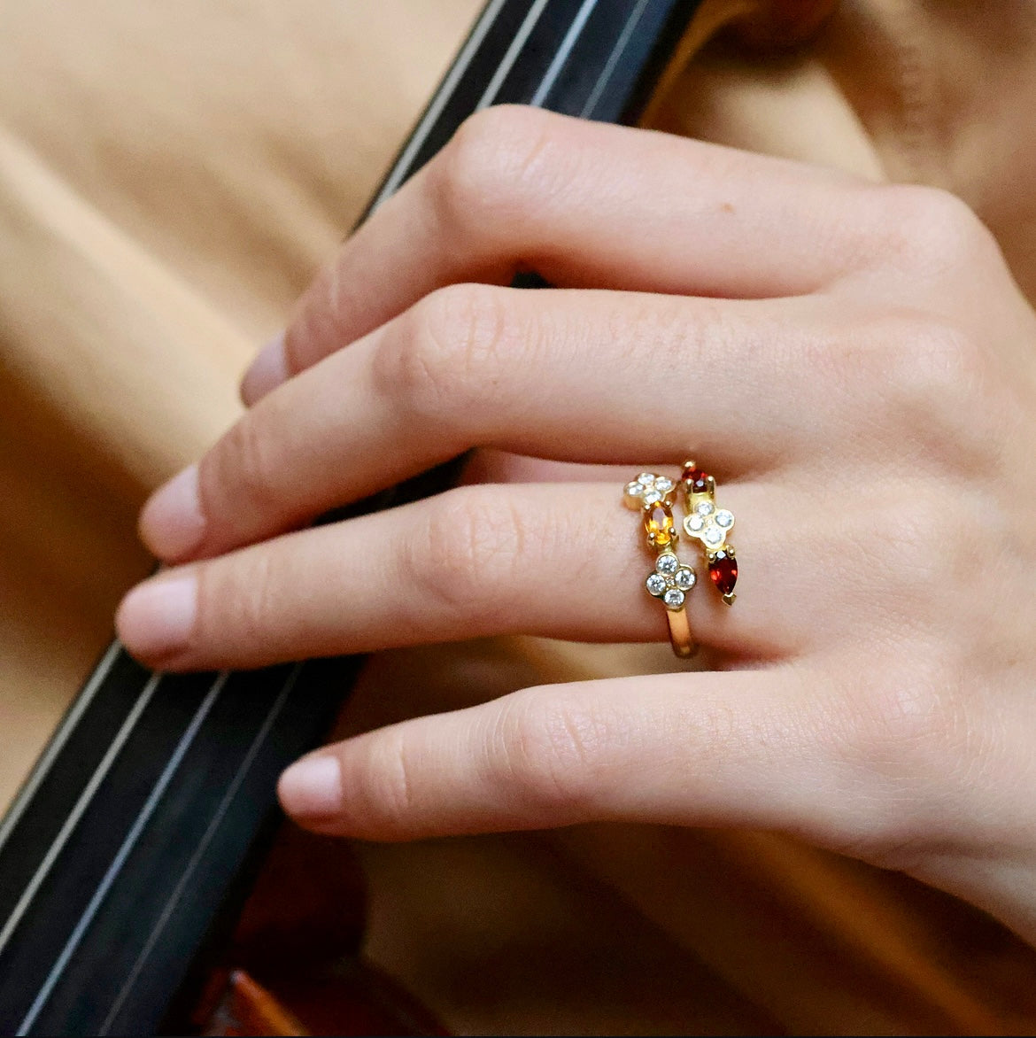 Elisabeth Ring - Citrine and Red Garnets